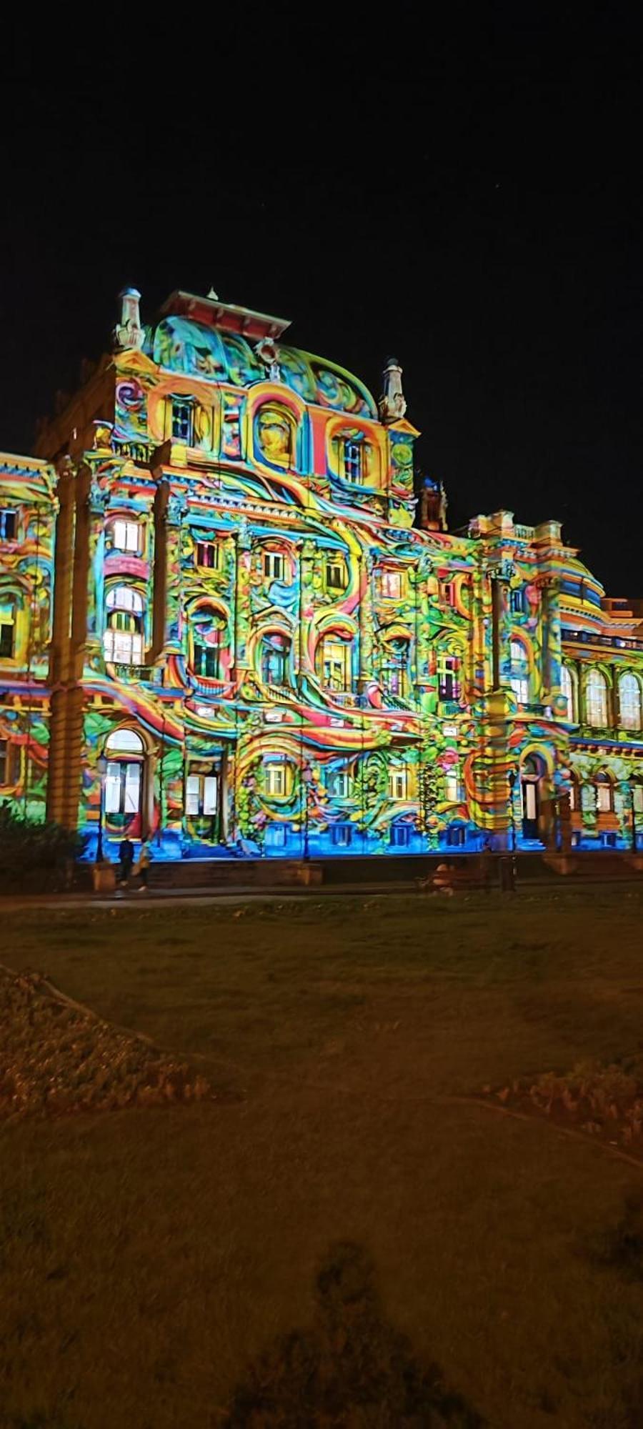 Jezz Ii, * Zagreb